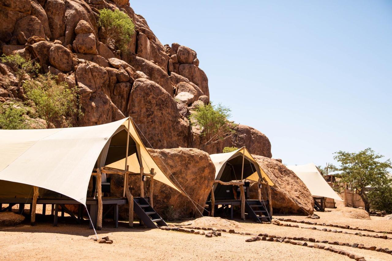 Twyfelfontein Adventure Camp Vila Khorixas Exterior foto